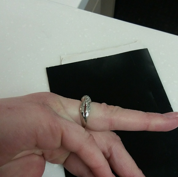 Ring - Picture 4 of 8